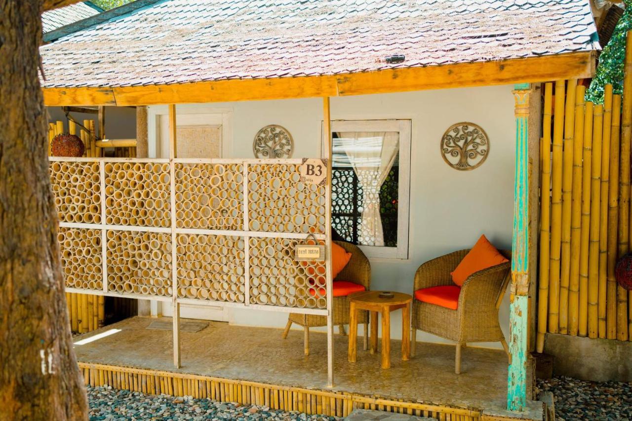 Bungalow Cafe Gili Beachfront Gili Meno Exterior foto